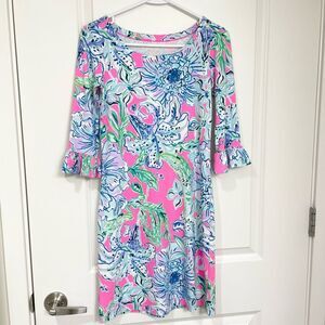 Lilly Pulitzer Floral Print Shift Dress with Bell Sleeve. Tropical. size XXS